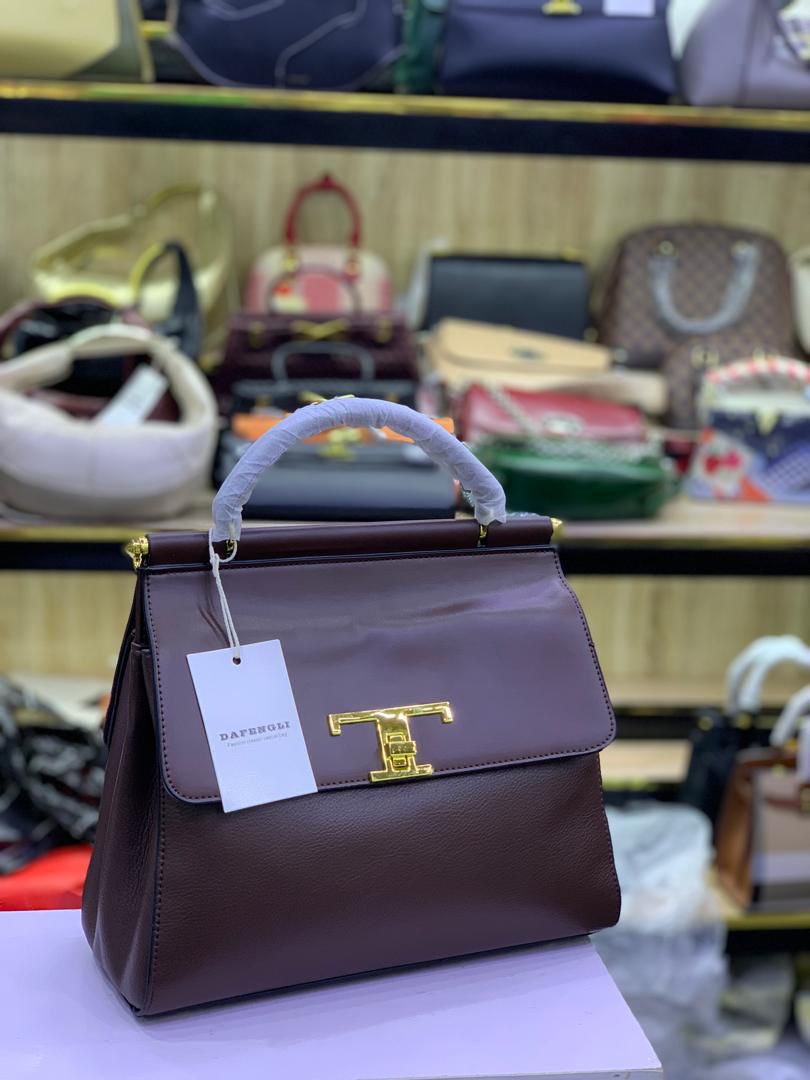 DAFENGLI DESIGNER HANDBAG WITH T GOLD STRAP
