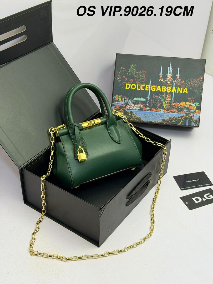 GREEN GOLCE GABANA DESIGNER HANDBAG WITH PADLOCK AND STRAP